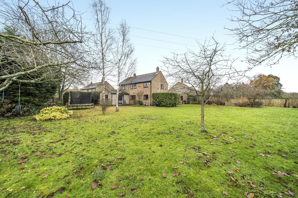 Property photo 2 of 11 Garden Shot