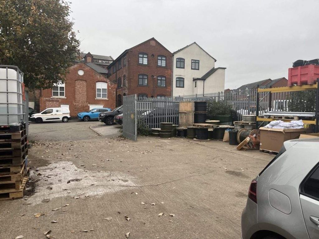 Property photo 2 of 6