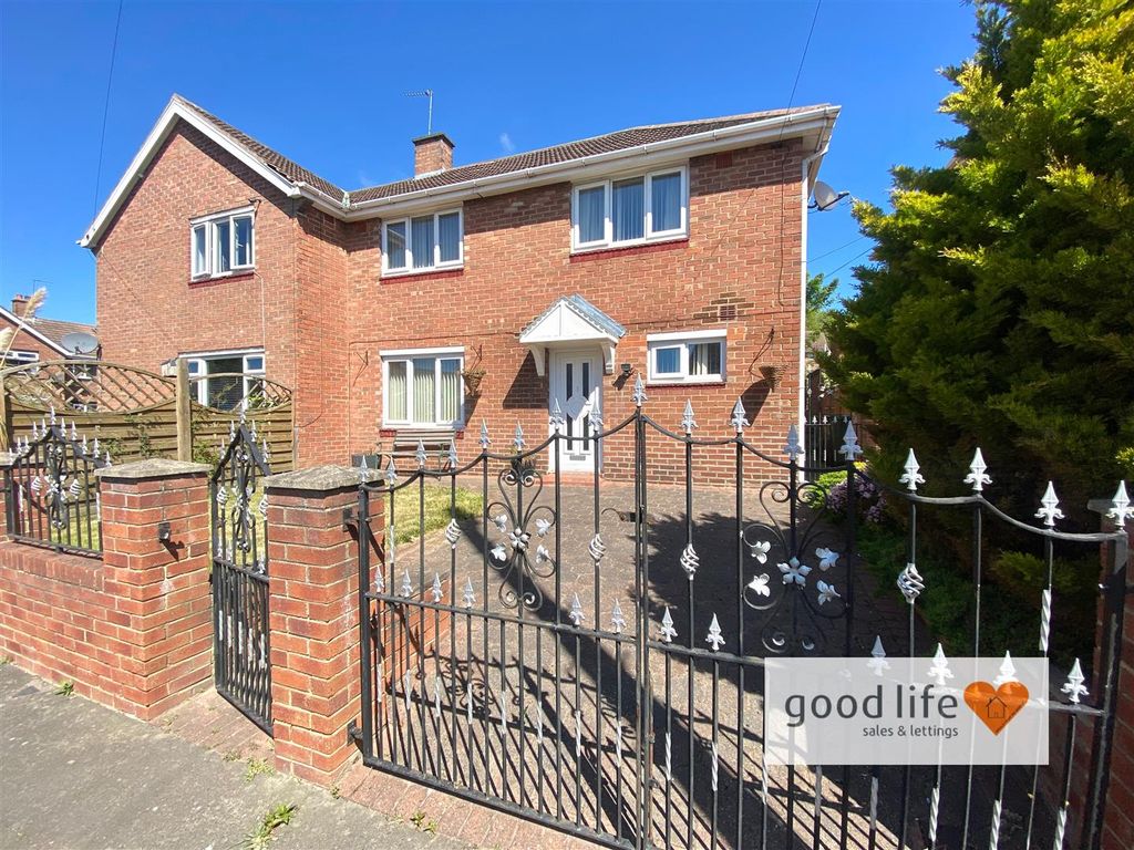 Property photo 1 of 17 20250513_104205246_Ios98Hollingside.Jpg