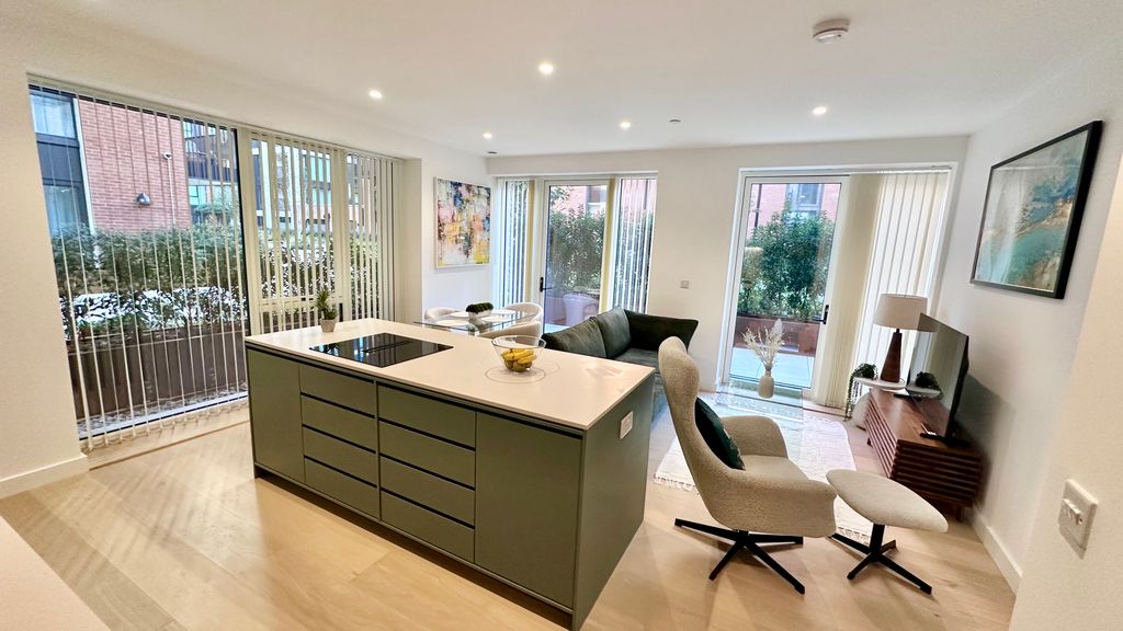 Property photo 2 of 44