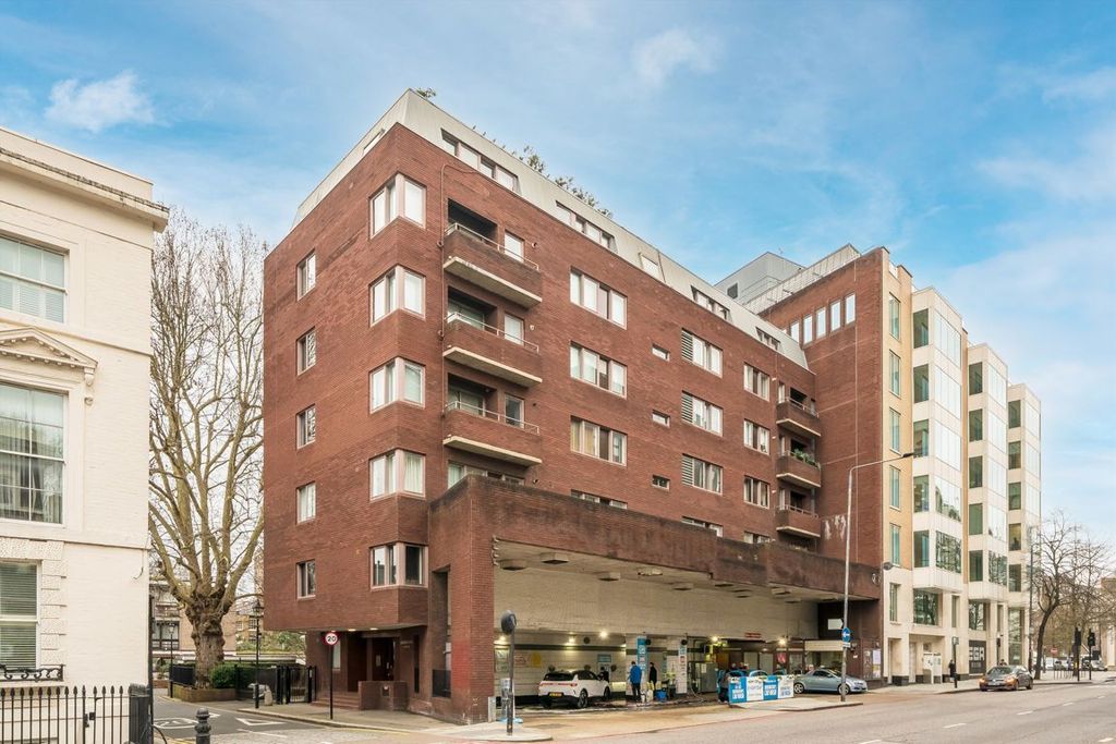 Property photo 1 of 5