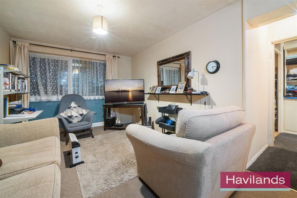 Property photo 3 of 9 Hansart Way-7.Jpg