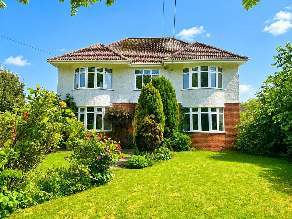 Property photo 1 of 31 Picture No. 63