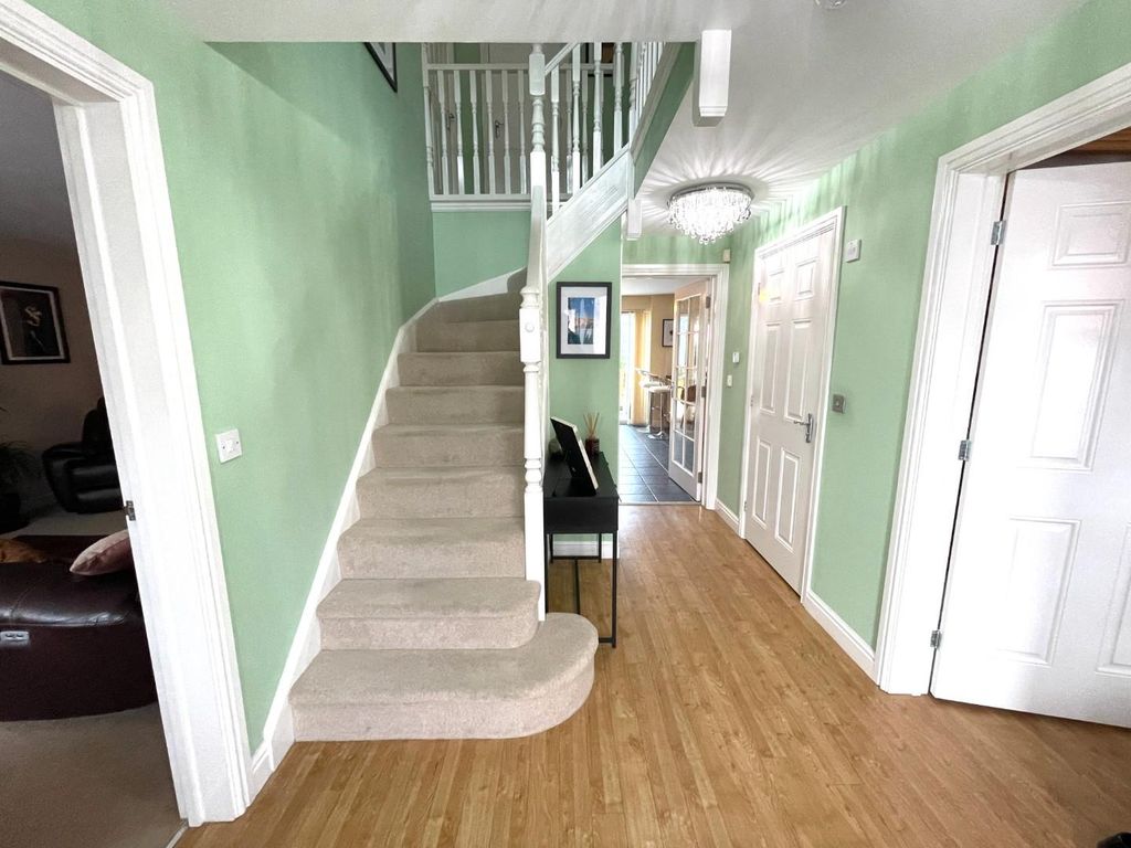 Property photo 2 of 26 Entrance Hall.Jpg