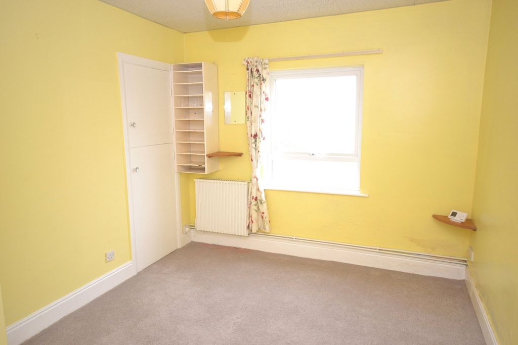 Property photo 3 of 10 Bedroom