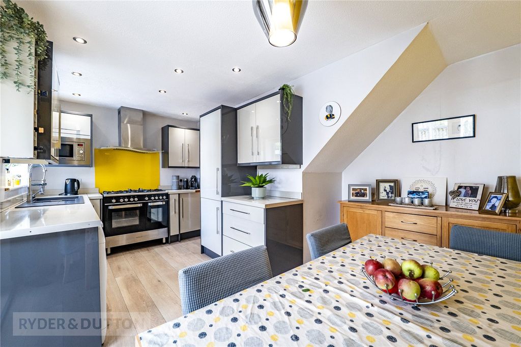 Property photo 3 of 23 Kitchen Diner