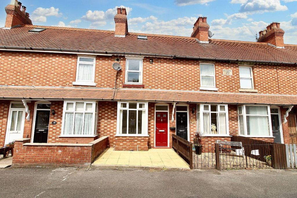 Property photo 1 of 12