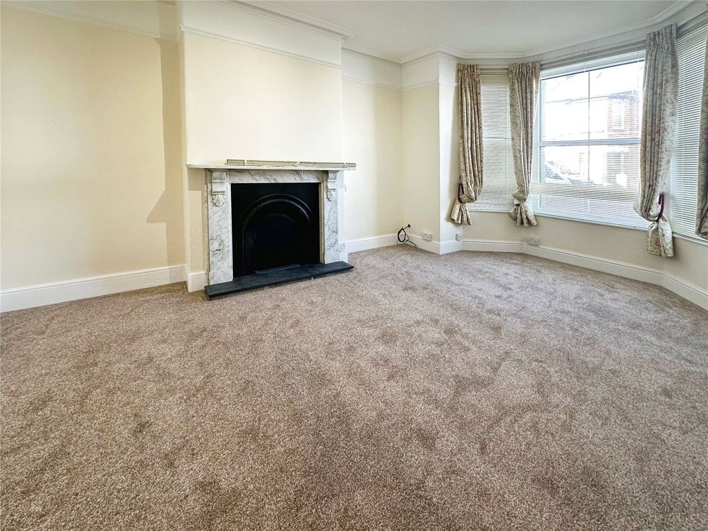 Property photo 2 of 12 Living Room