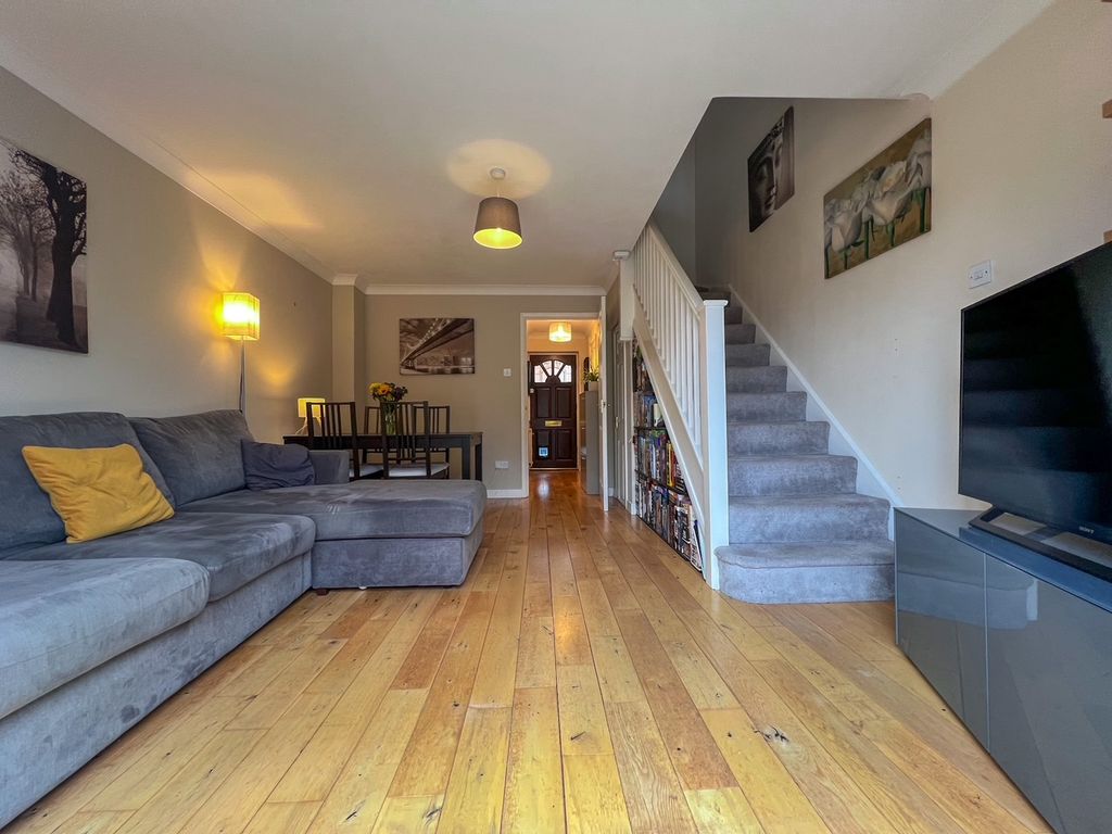 Property photo 3 of 25