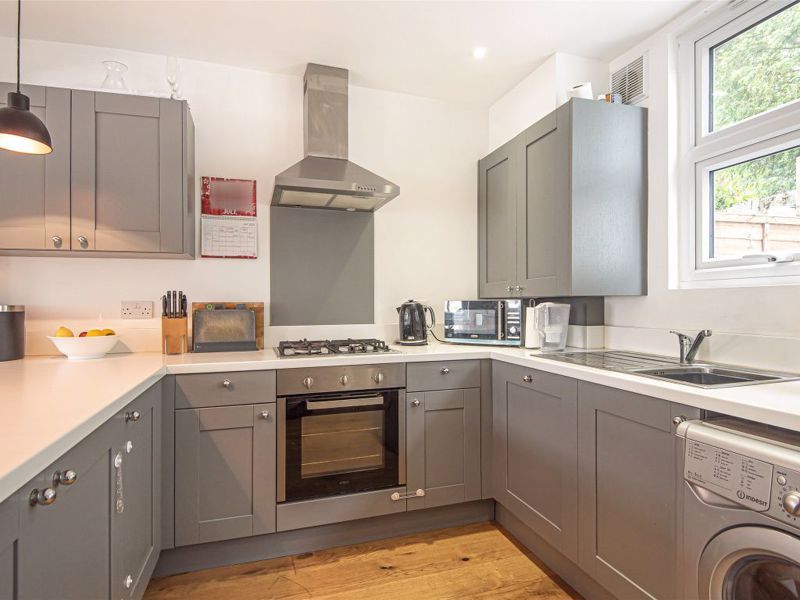 Property photo 3 of 8 Modern Kitchen