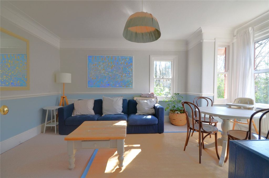 Property photo 1 of 15 Lounge/Diner