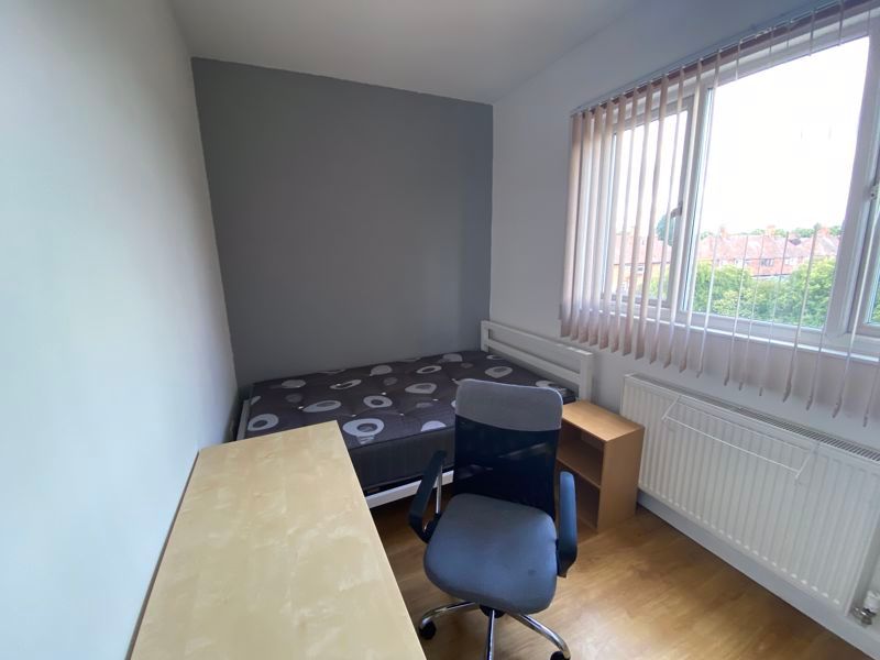 Property photo 3 of 10 Photo 9