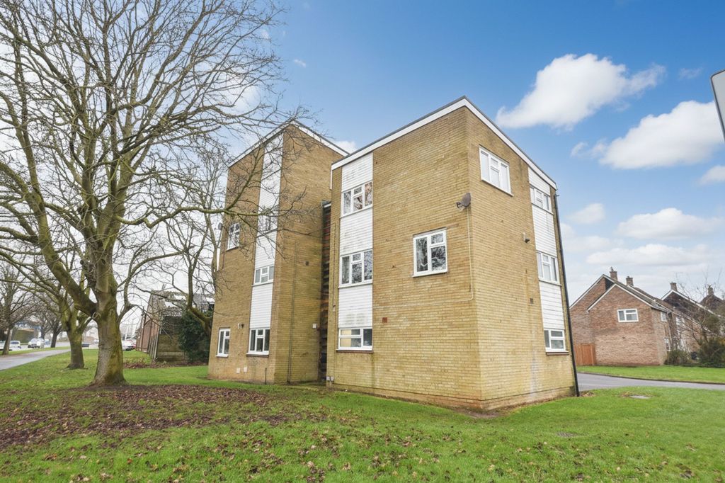 Property photo 1 of 11