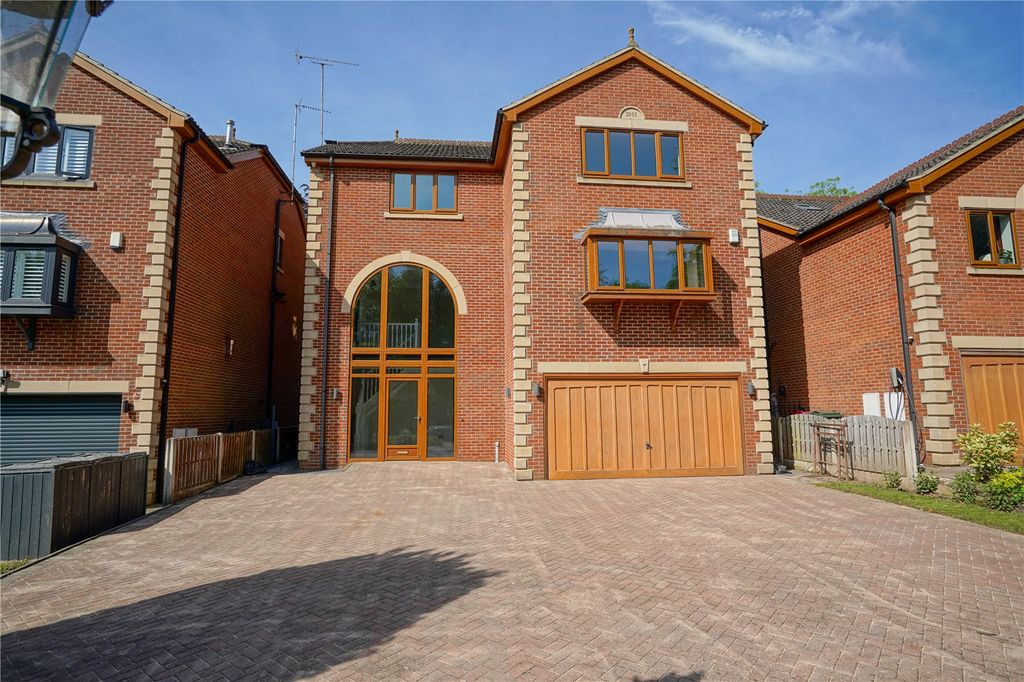 Property photo 1 of 29 Picture No. 27
