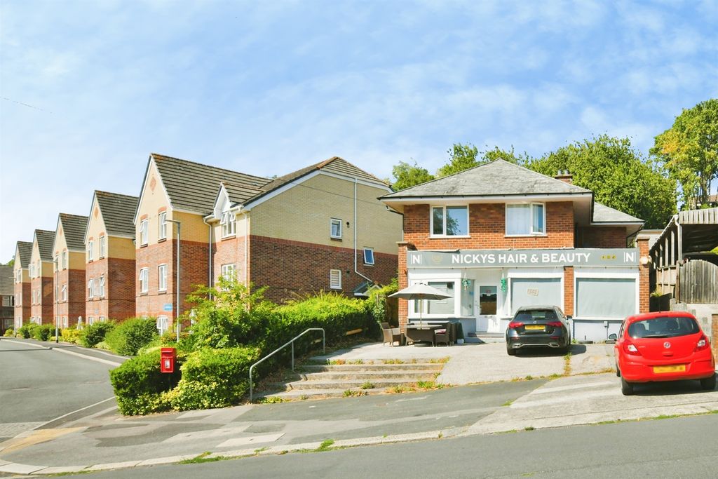 Property photo 1 of 15