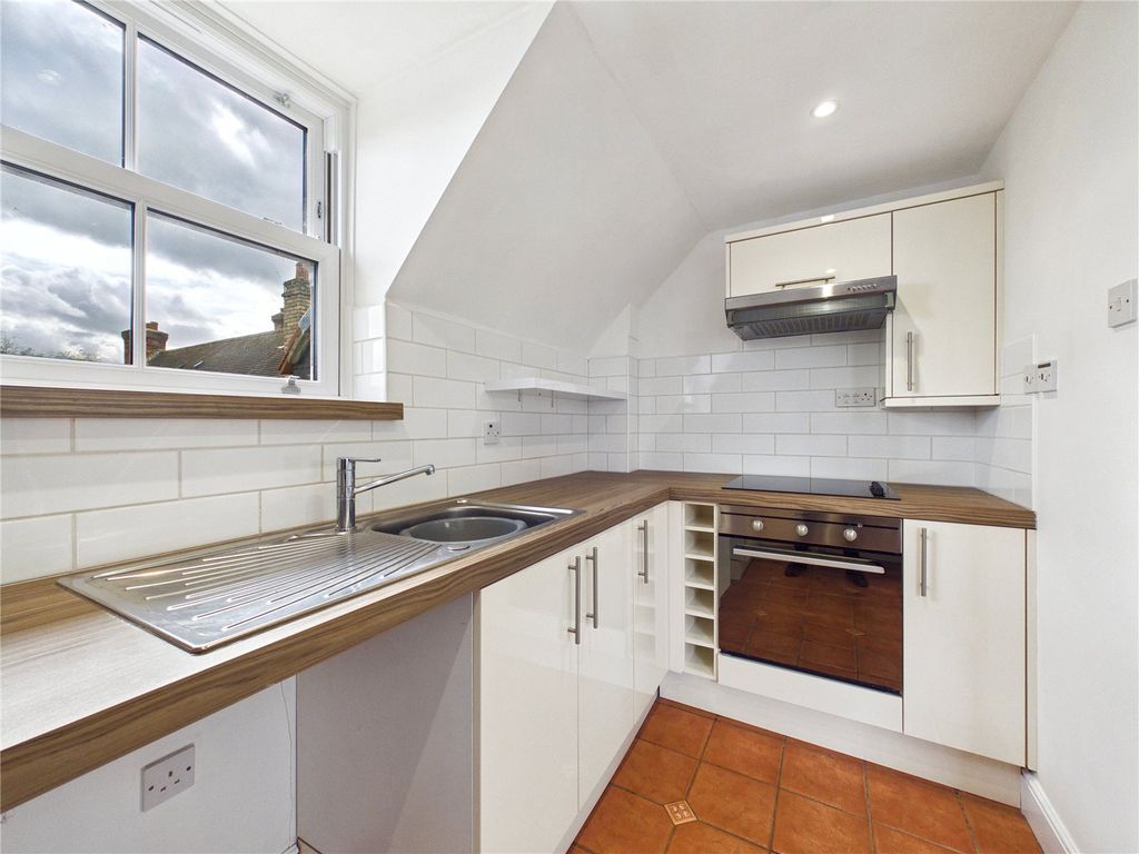 Property photo 2 of 11 Picture No. 22