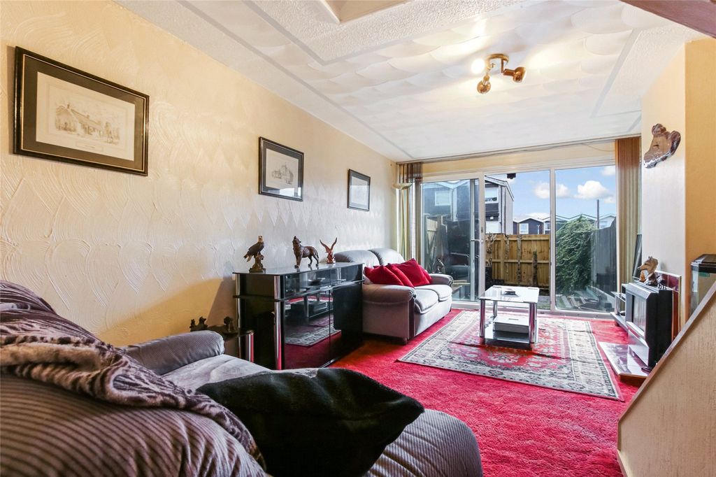 Property photo 3 of 20 Picture No. 05