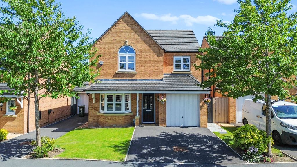 Property photo 1 of 31