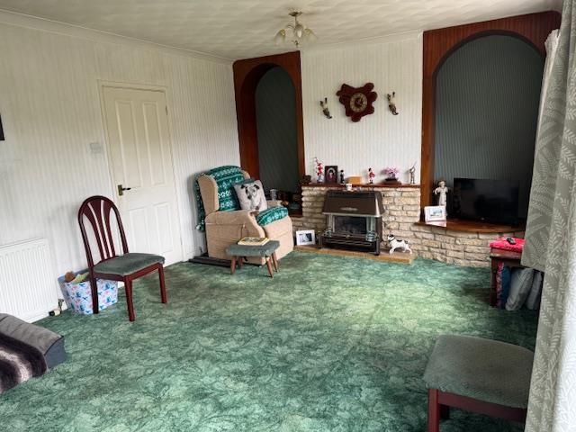 Property photo 2 of 11 Sitting Room