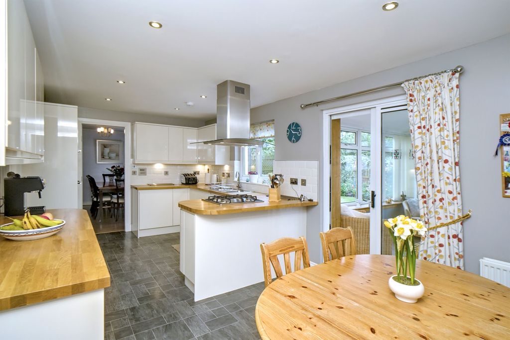 Property photo 3 of 12 Property Image 3