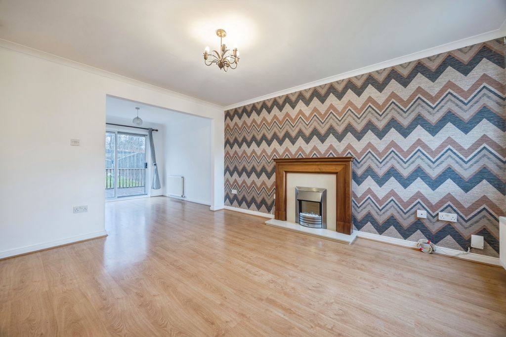 Property photo 3 of 15 Living Room