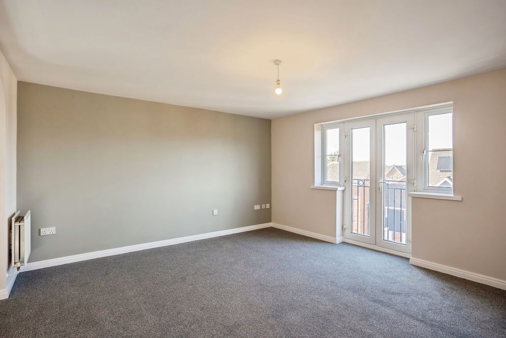 Property photo 2 of 20 Pbox-Img.Jpg