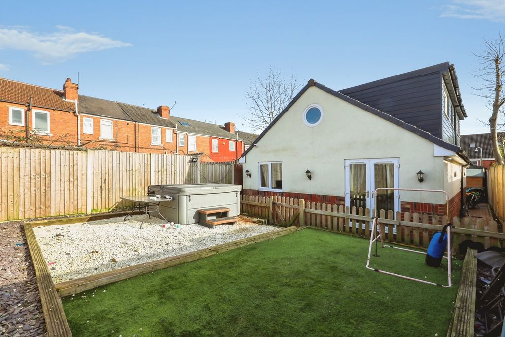 Property photo 2 of 19 Pbox-Img.Jpg