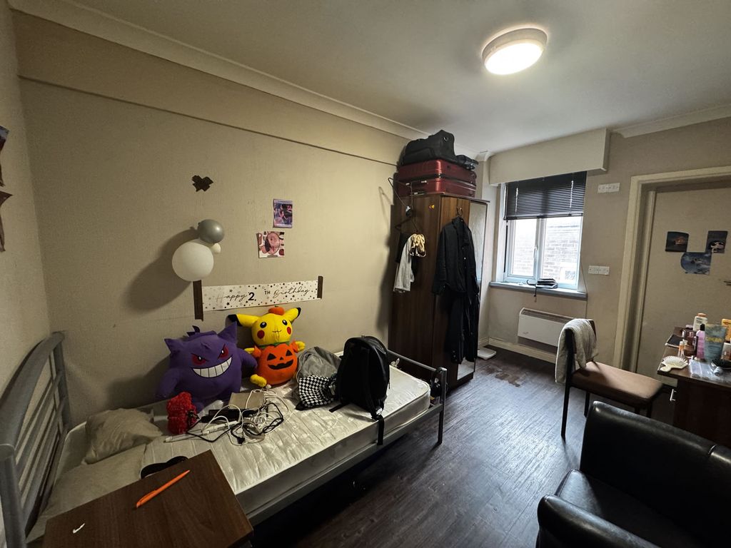 Property photo 2 of 14 Pkhrs94743994Img_2338.Jpg