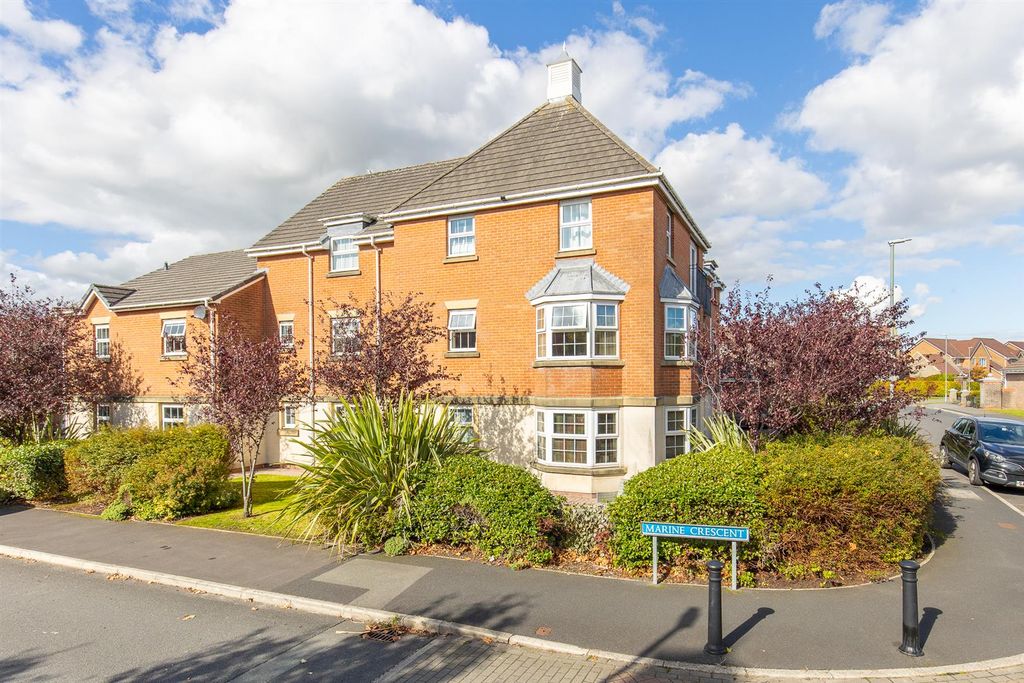 Property photo 1 of 10 Front External