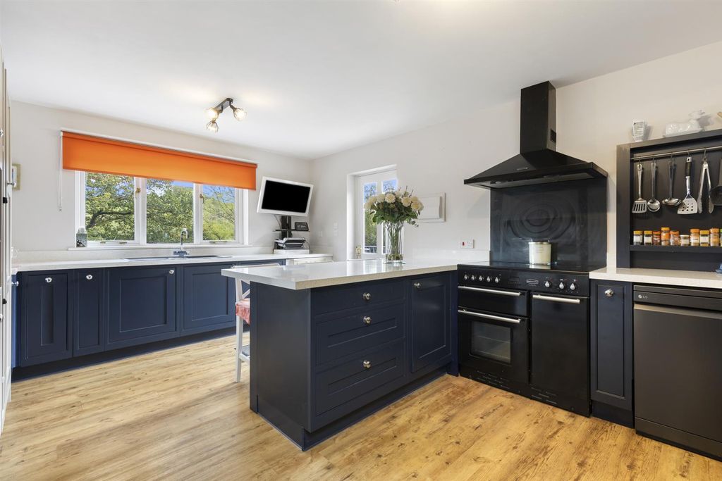 Property photo 3 of 61 Kitchen