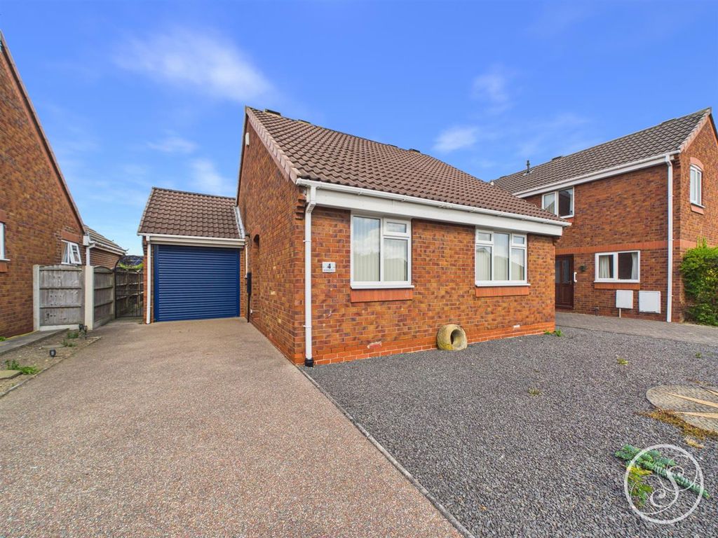 Property photo 1 of 14 External