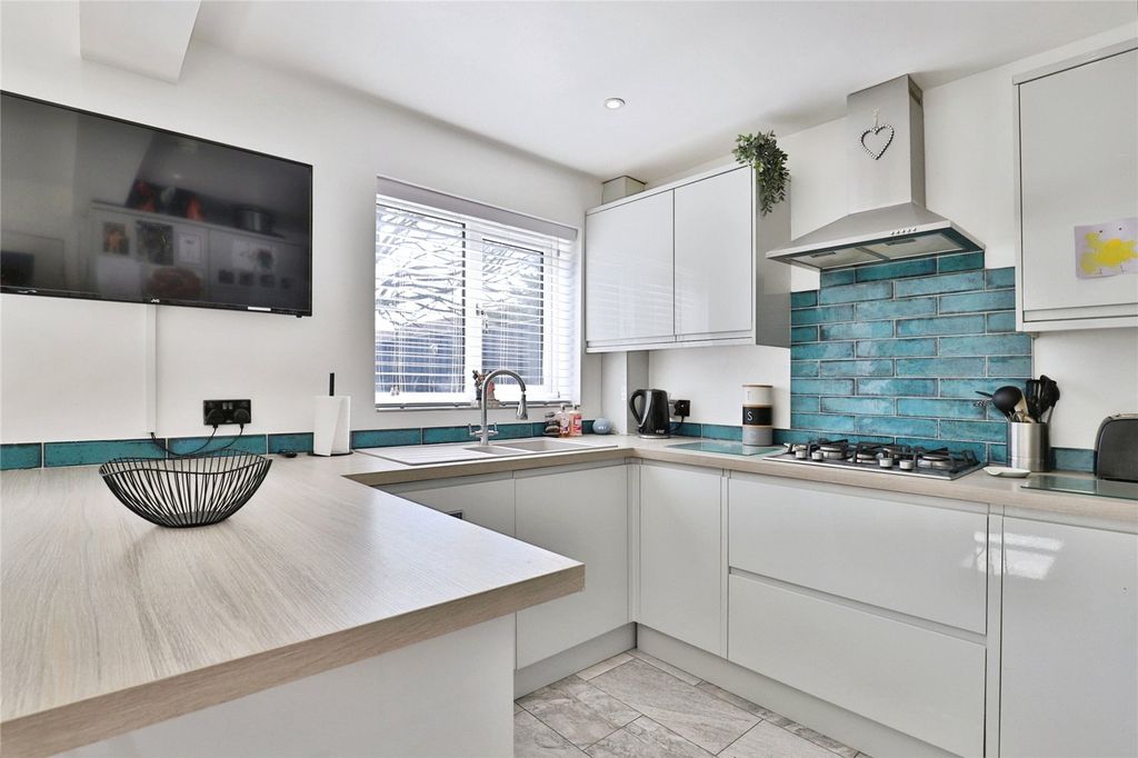 Property photo 3 of 18 Picture No. 13