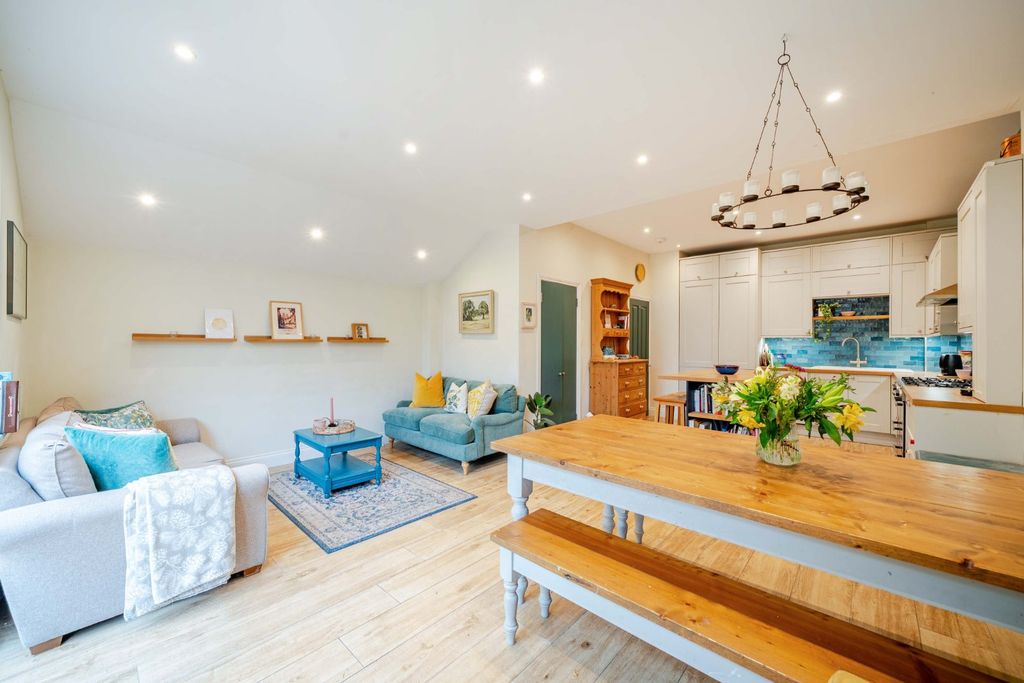 Property photo 1 of 15 Picture No. 05