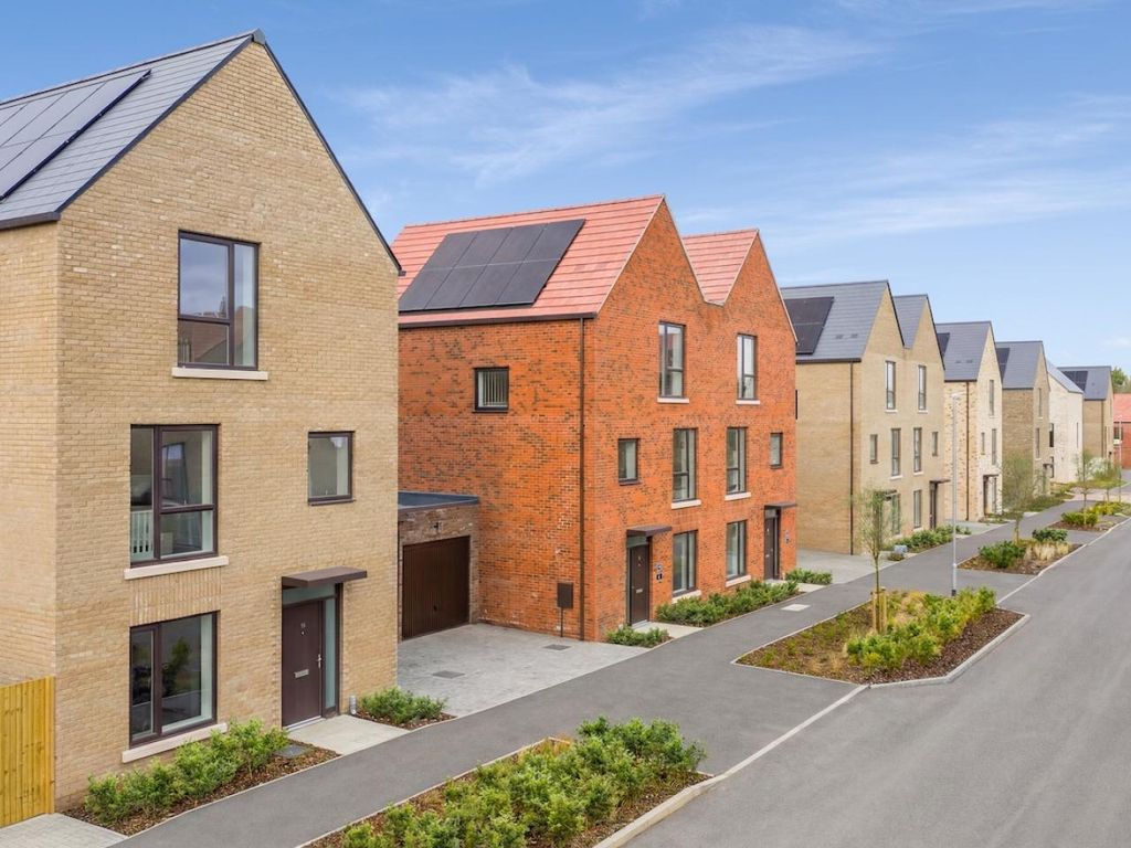 Property photo 2 of 13 The Mulberry, Number 515