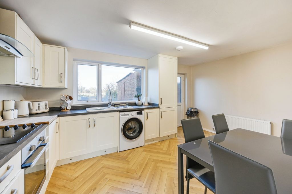 Property photo 3 of 19 Photography