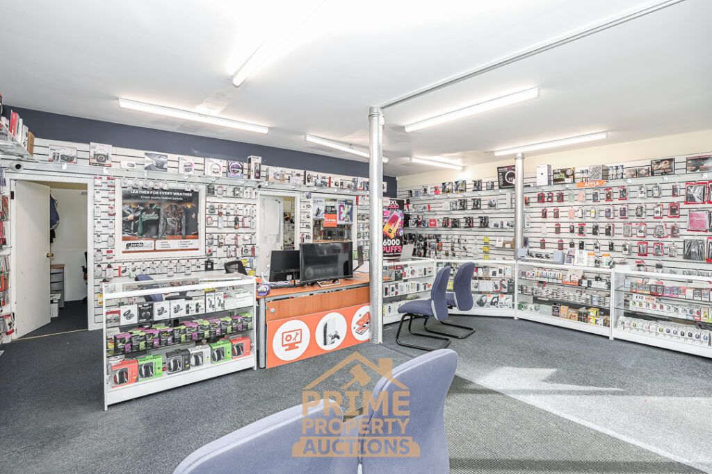 Property photo 2 of 25