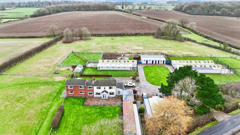 Property photo 1 of 27 4796431