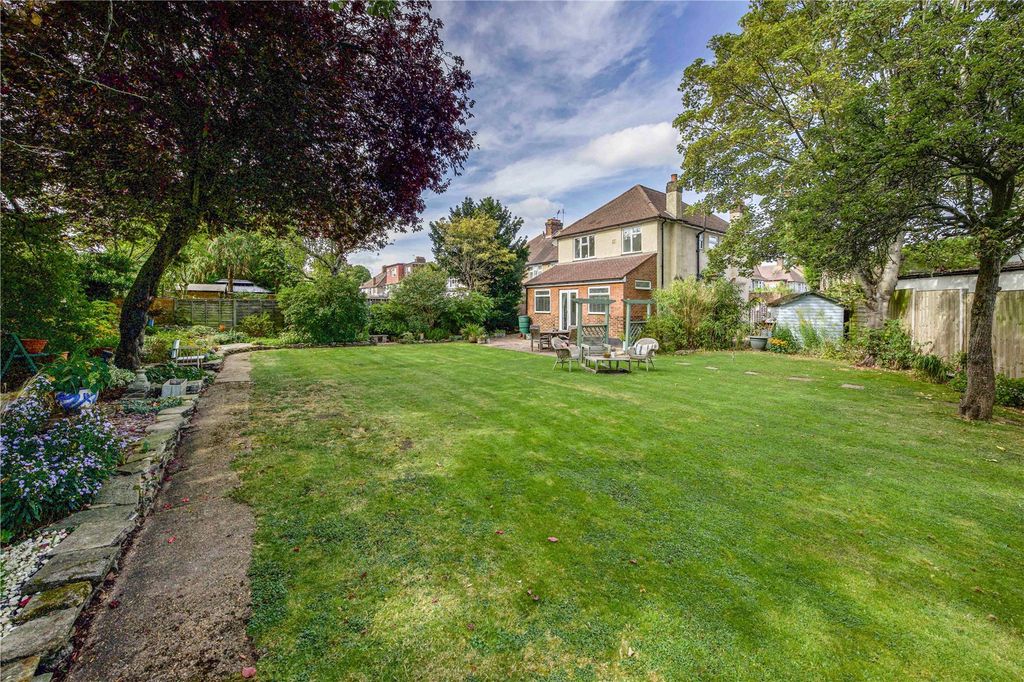 Property photo 1 of 14 Exterior