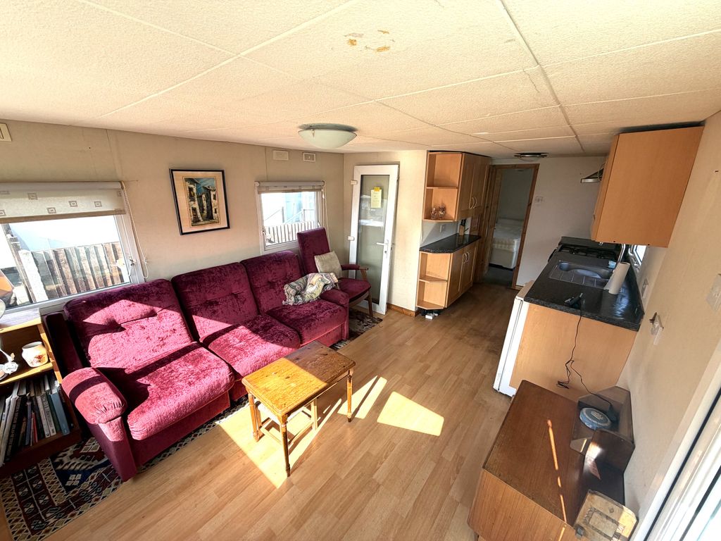 Property photo 2 of 10 Img_7971