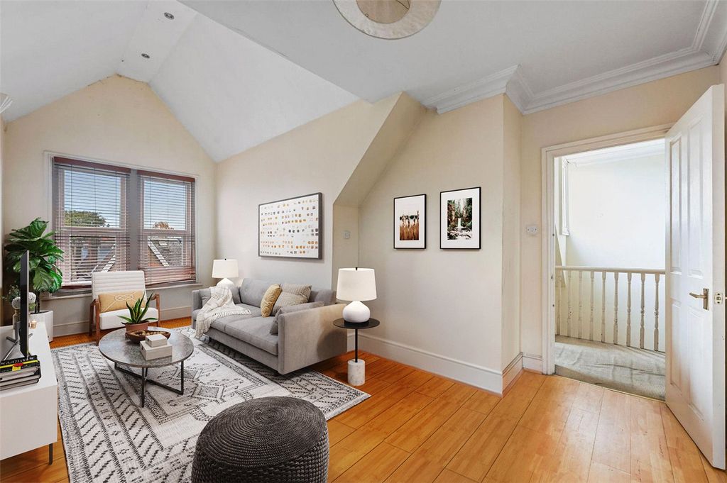 Property photo 3 of 36 Picture No. 43