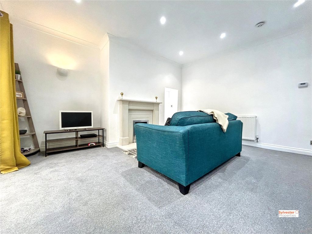 Property photo 3 of 21 Picture No. 08