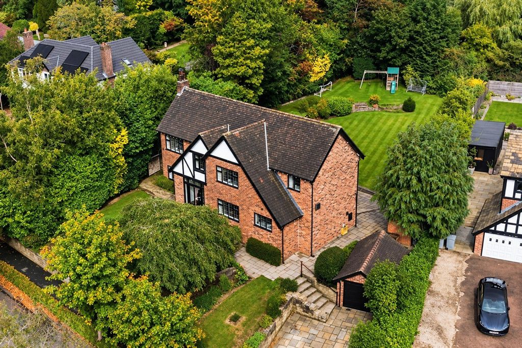 Property photo 1 of 33