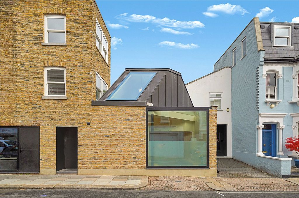 Property photo 1 of 16 Picture No. 19