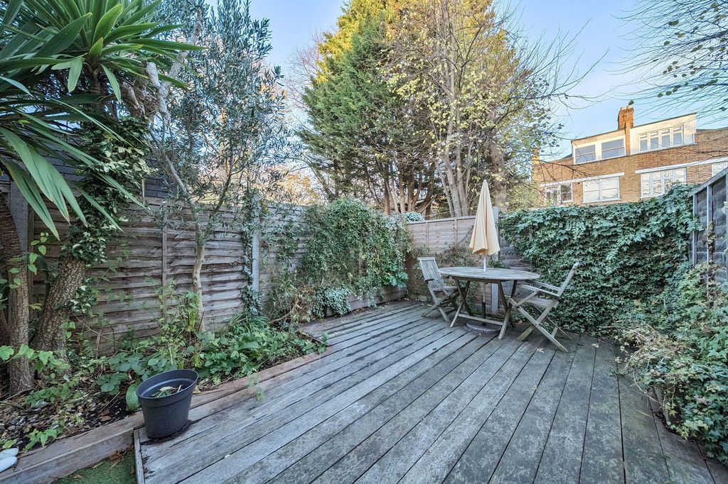 Property photo 3 of 13