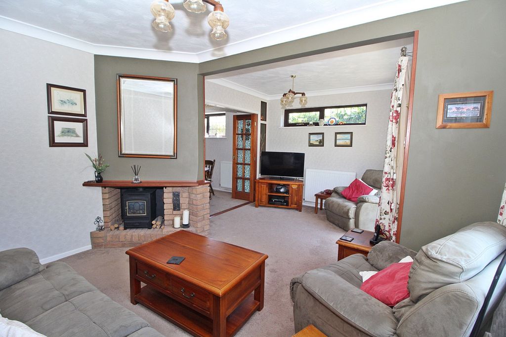 Property photo 2 of 13 5307674
