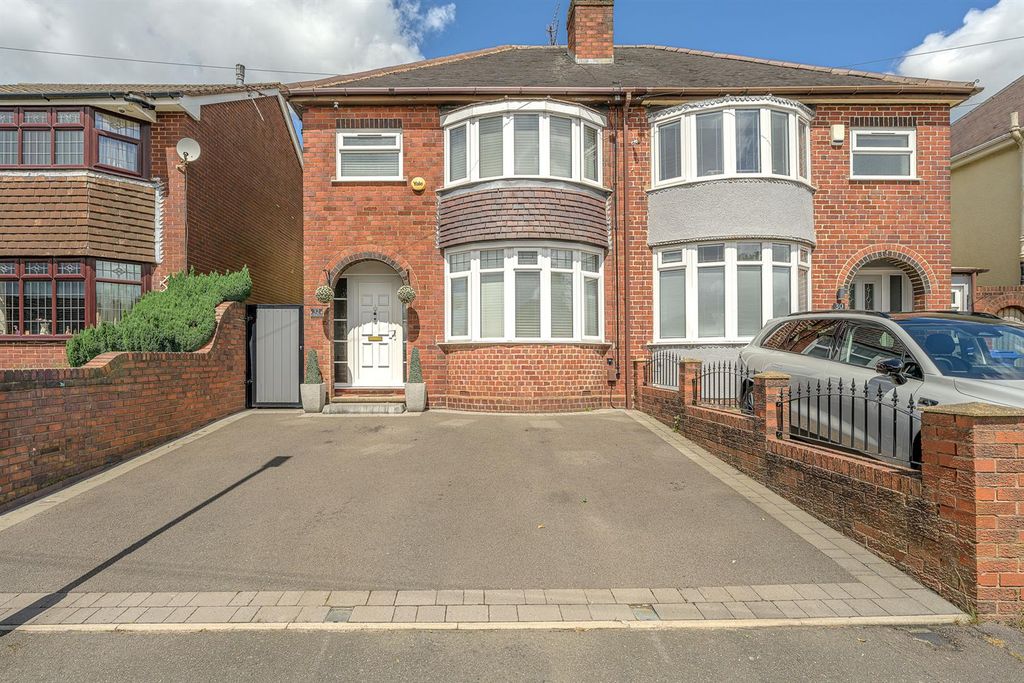 Property photo 1 of 29