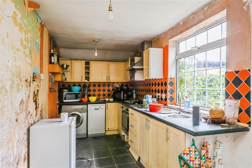 Property photo 3 of 17