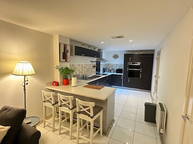 Property photo 3 of 28