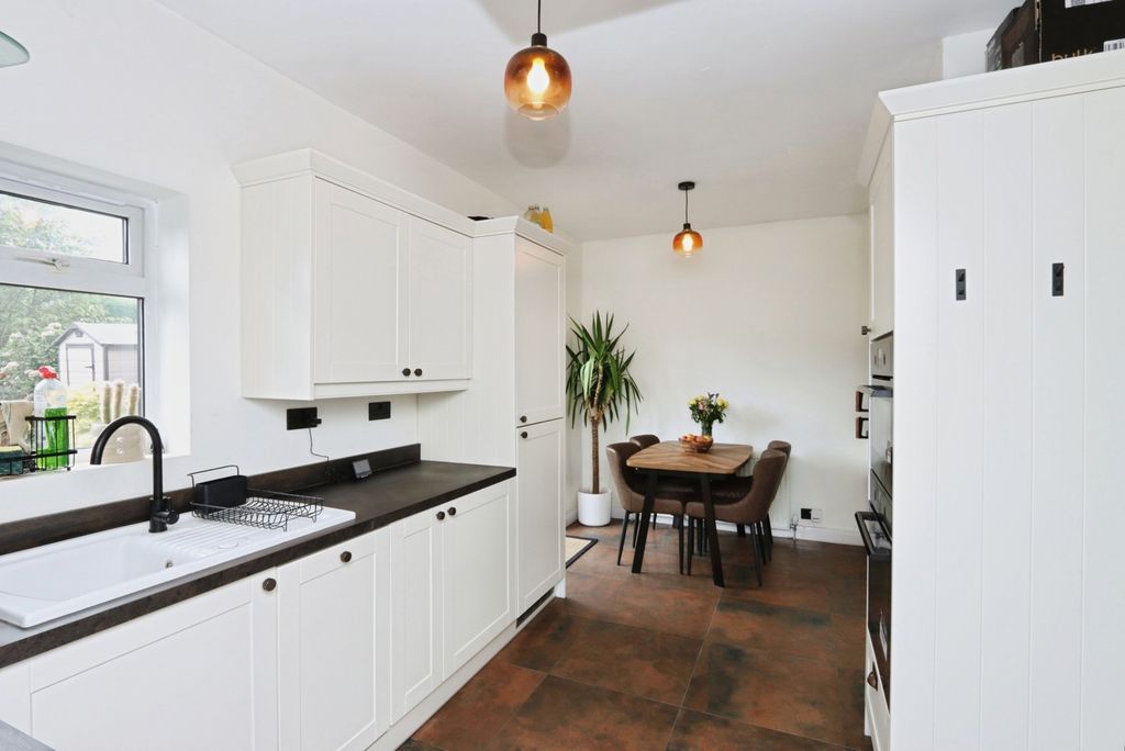 Property photo 2 of 18 Pbox-Img.Jpg