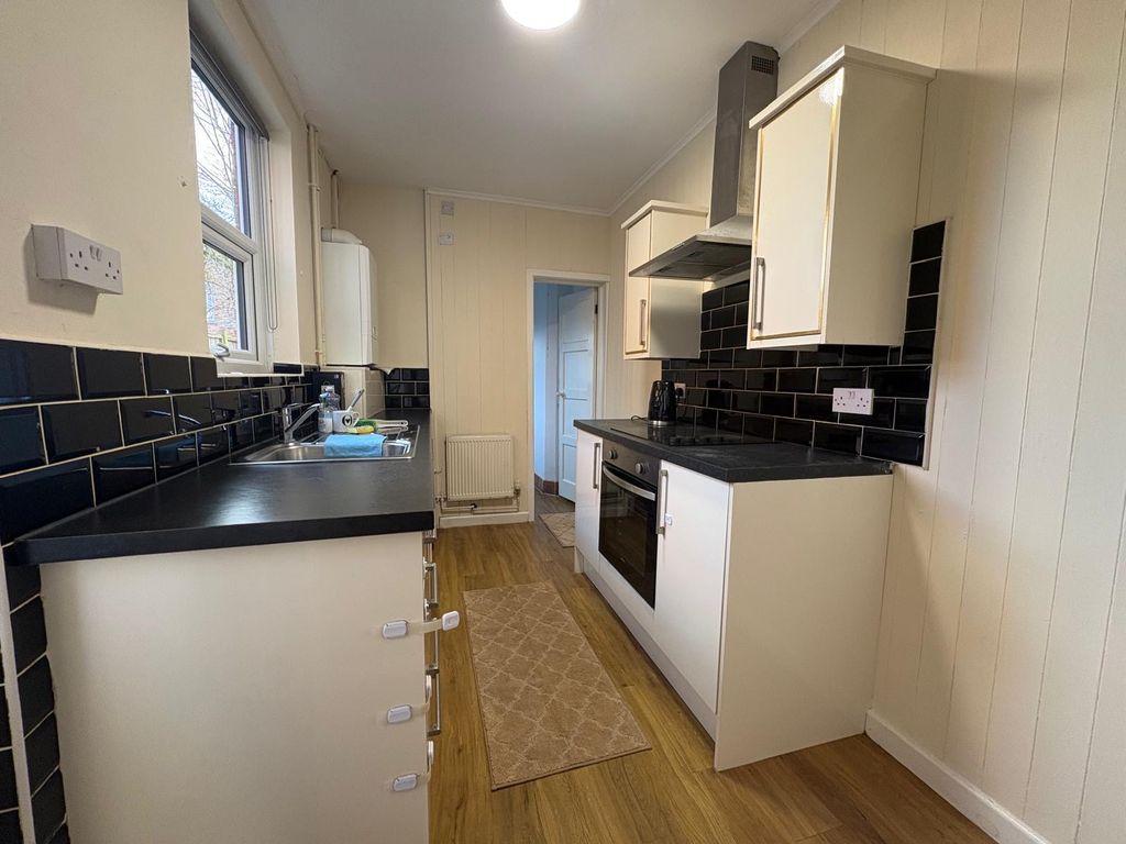 Property photo 2 of 15 Image